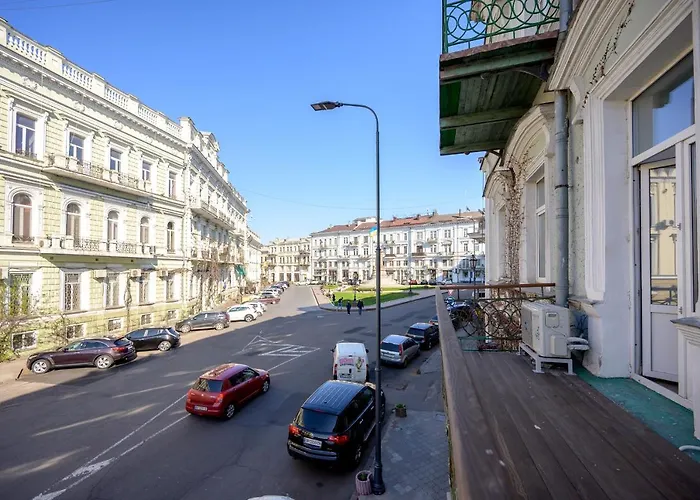 Apartman Vintage On Ekaterininskaya Sq. 9 *